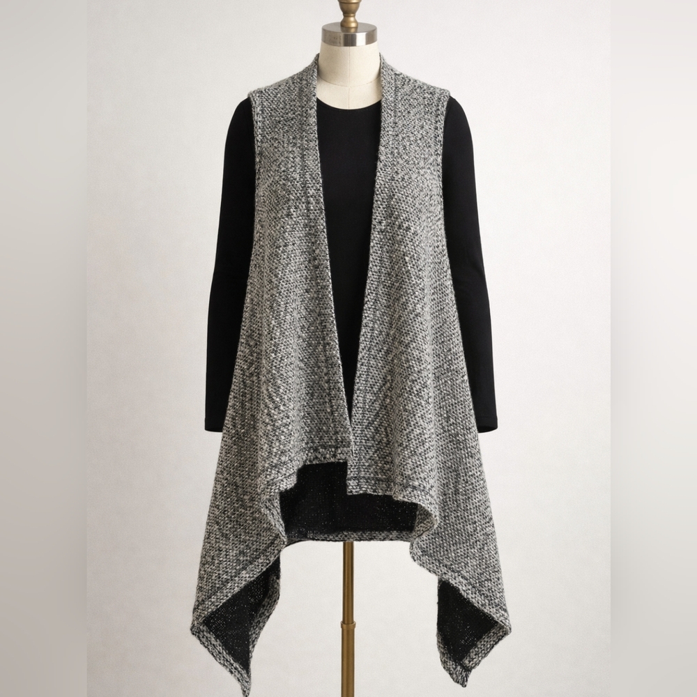 LORD & TAYLOR SHARK BITE HEM VEST SMALL‎ OVERSIZED